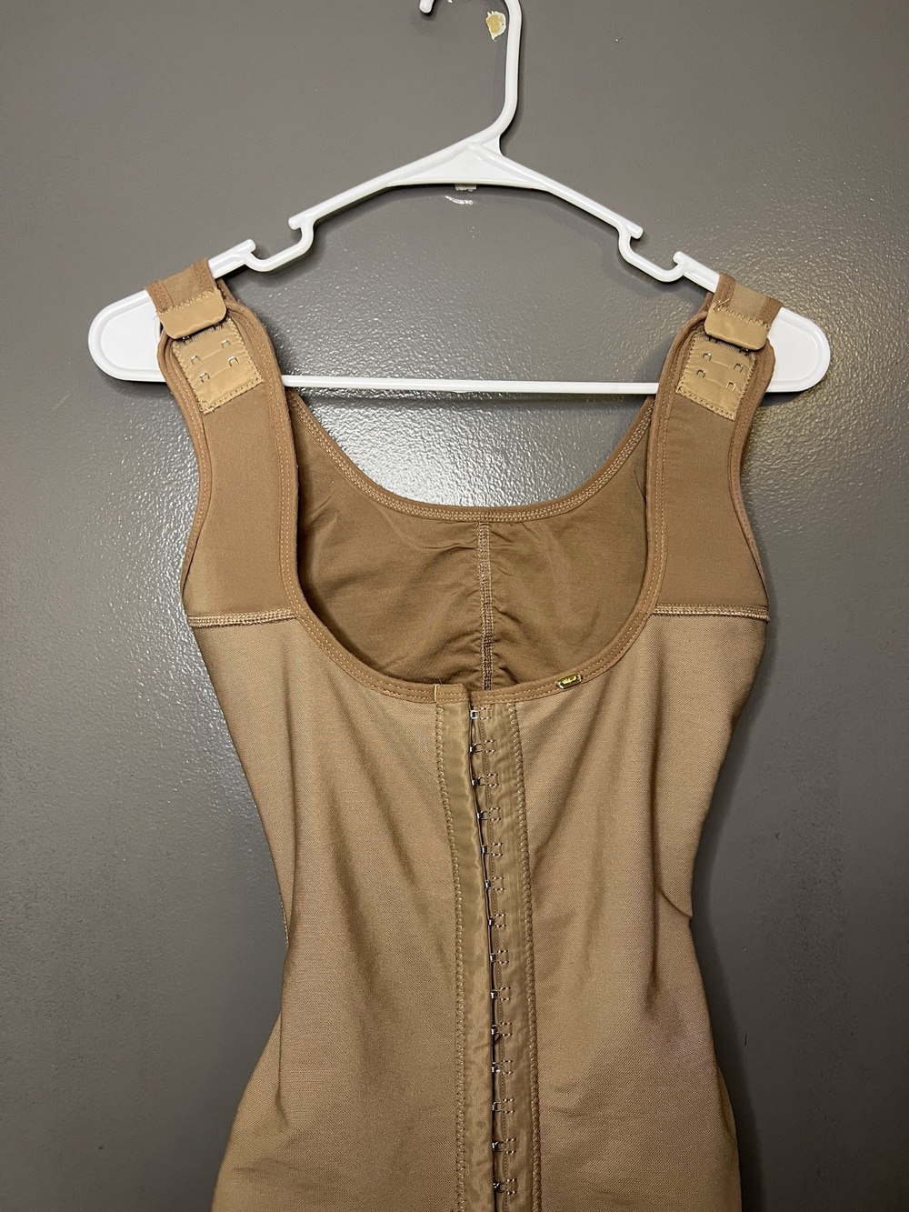 Stagmi Shapewear Corselette Womens Large Beige Hook Eye Zipper Firm Shaper